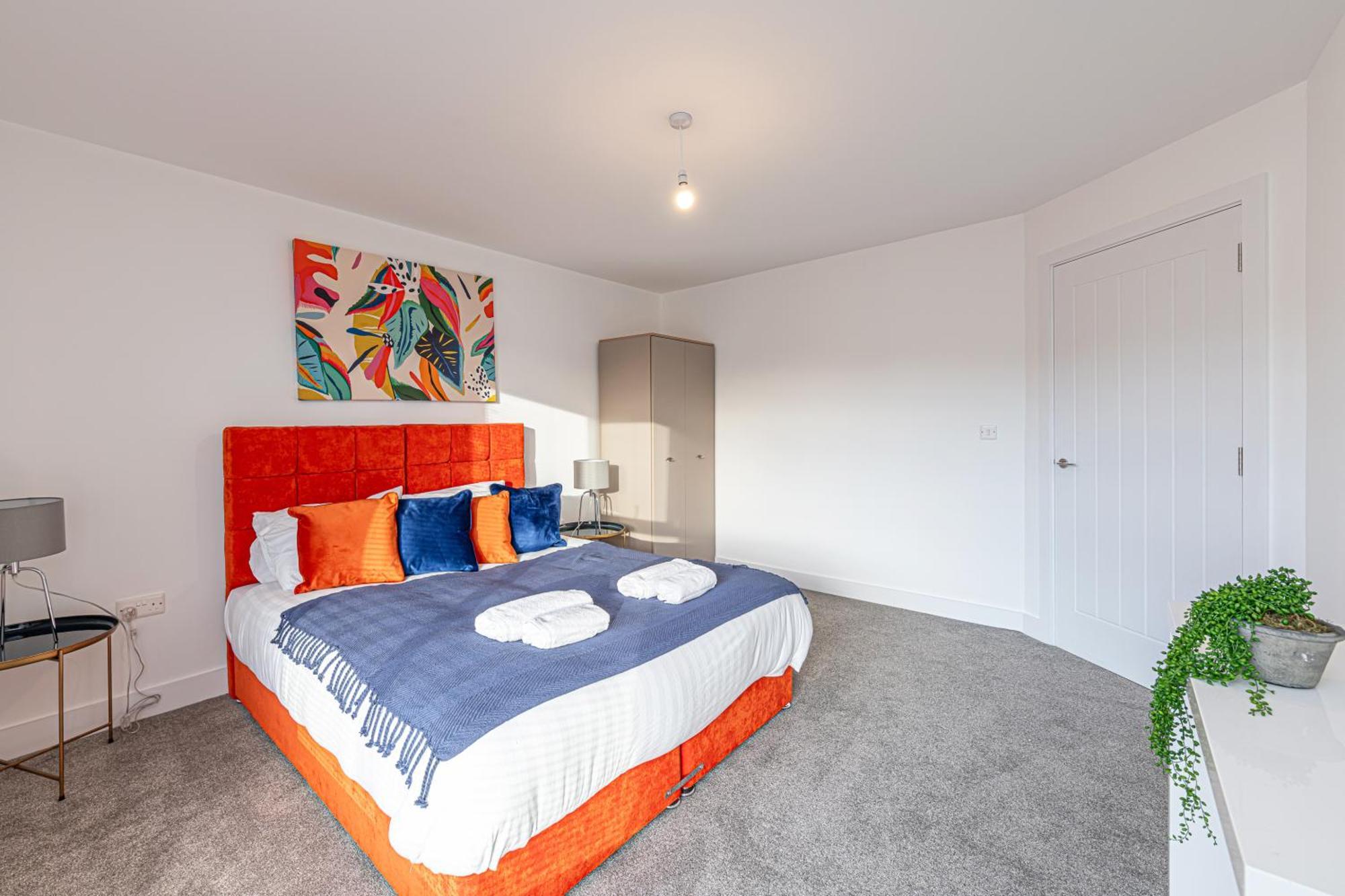 Gospel Heights Luxury Apartments With Parking Heswall Exteriör bild