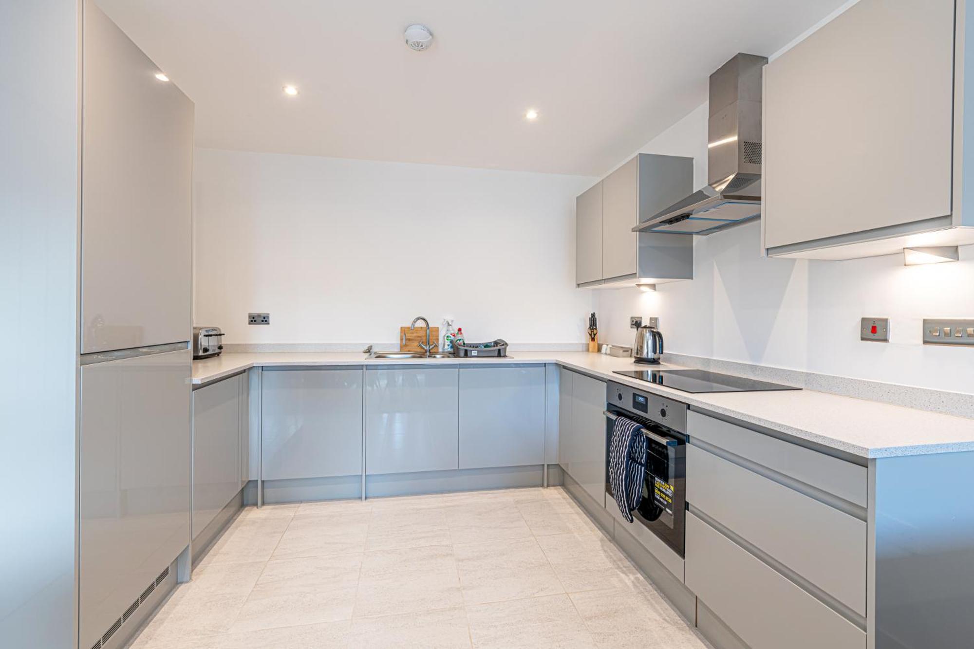 Gospel Heights Luxury Apartments With Parking Heswall Exteriör bild