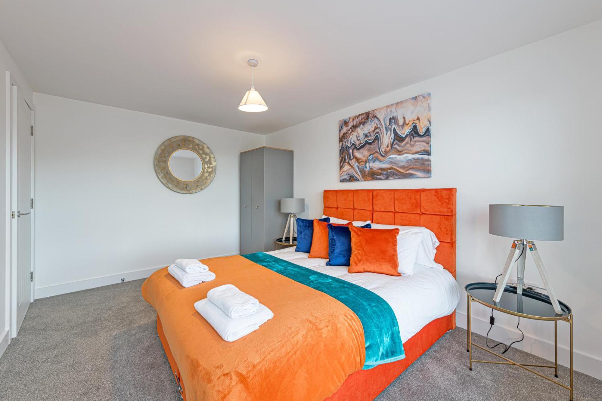 Gospel Heights Luxury Apartments With Parking Heswall Exteriör bild